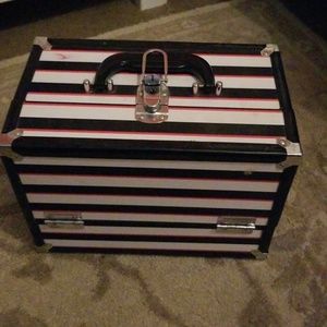 Make up case with lock and key